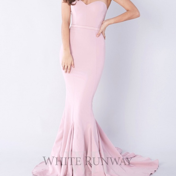 Elle Zeitoune gown - Picture 2 of 5